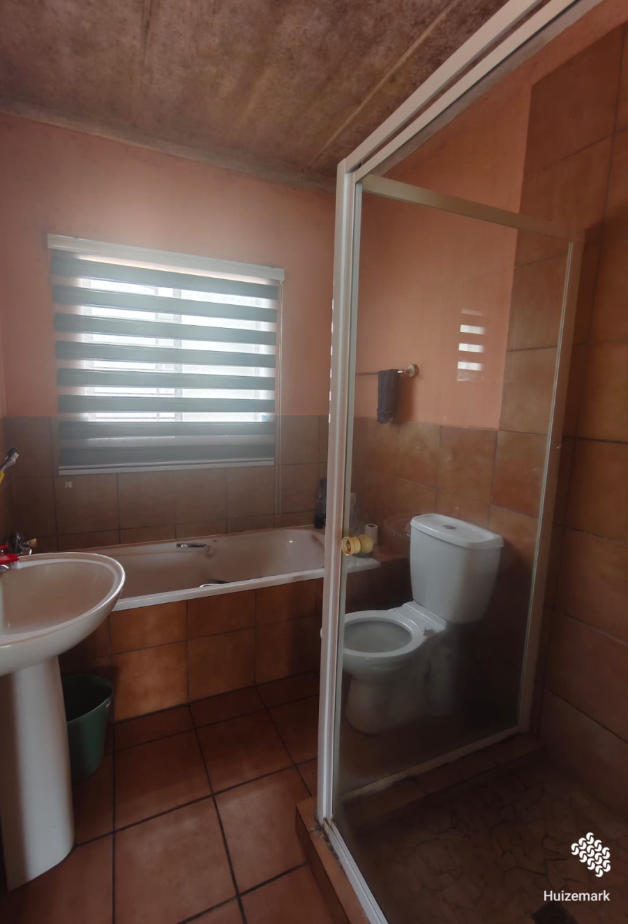2 Bedroom Property for Sale in Vaalpark Free State